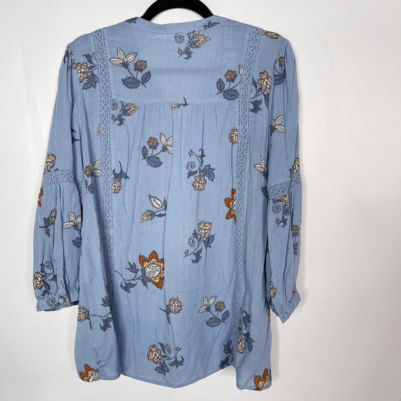 Blu Pepper Medium M Blue Floral VNeck Peasant Blouse Top Lace Detail 3/4 Sleeve - Picture 2 of 8
